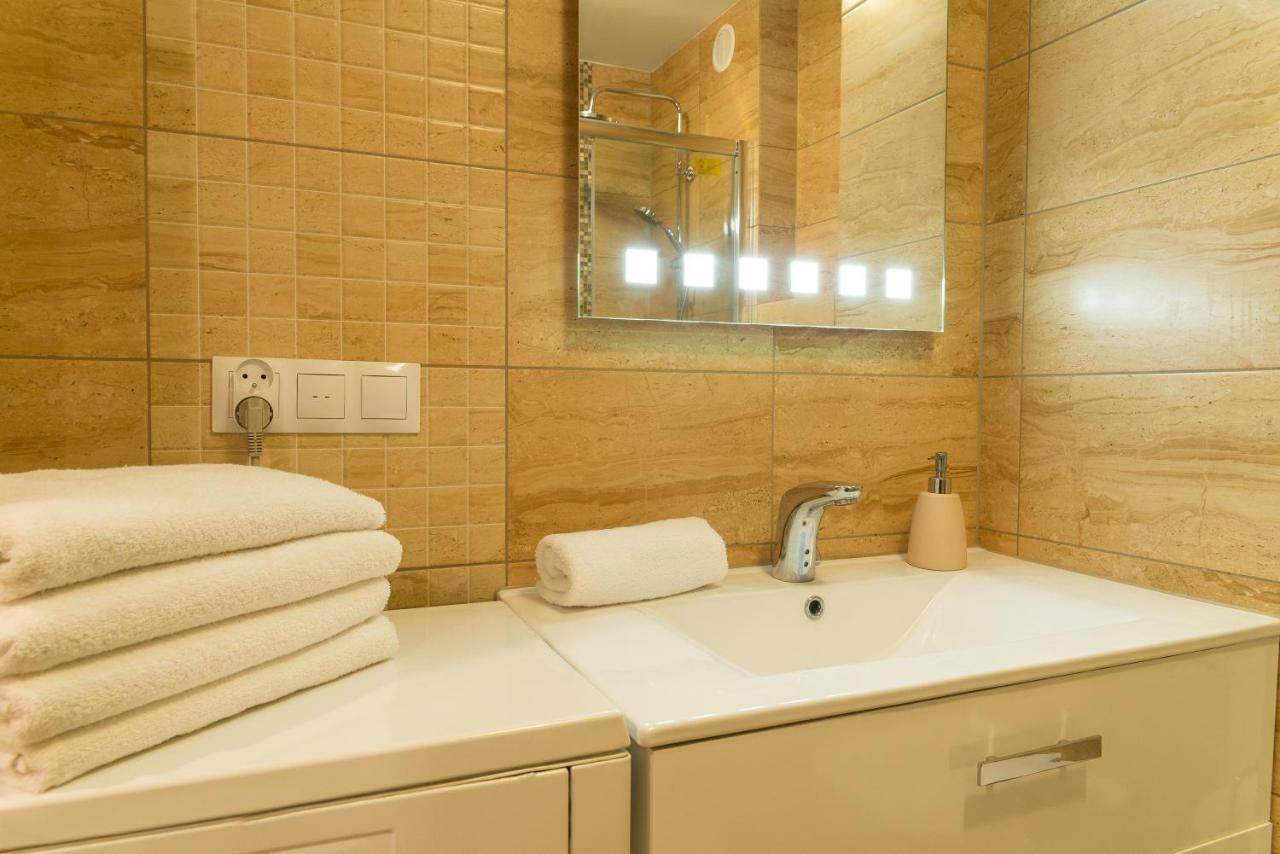 Apartament Na Urlop - Centrum - Przy Amfiteatrze - 500M Do Basenow Visla Exteriér fotografie